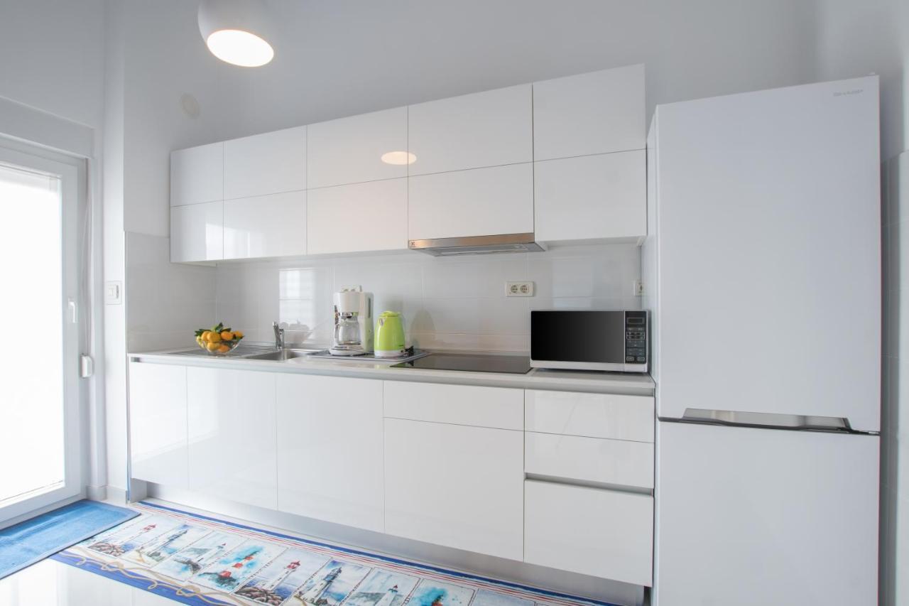 Bella Vista 2 Apartment Umag Bagian luar foto