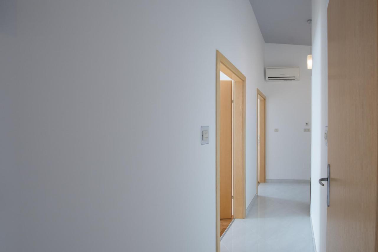 Bella Vista 2 Apartment Umag Bagian luar foto